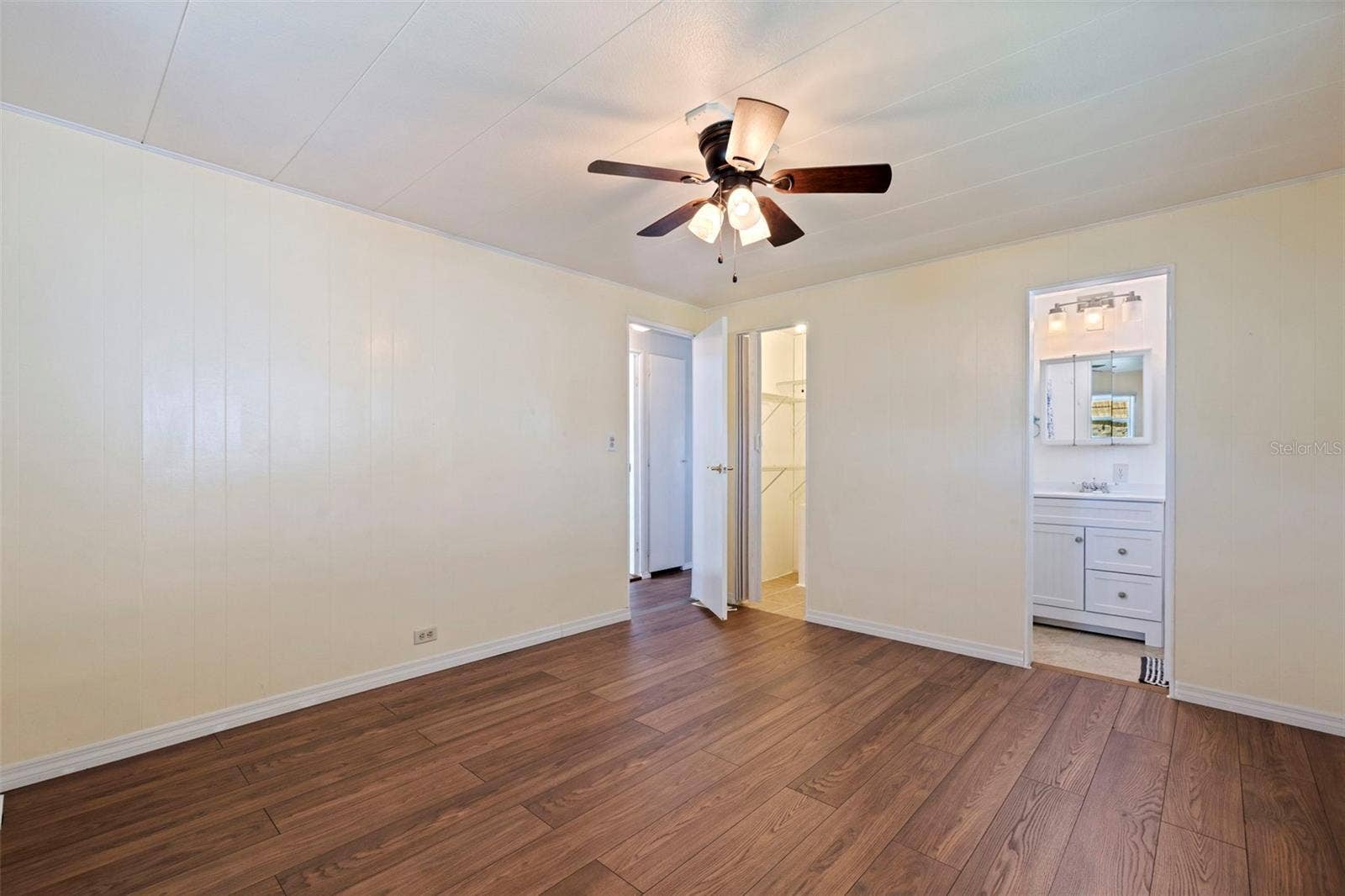 678 MOUNT MADISON AVENUE NE, #661, St Petersburg, FL 33702 678 MOUNT MADISON AVENUE NE, #661, St Petersburg, FL 33702