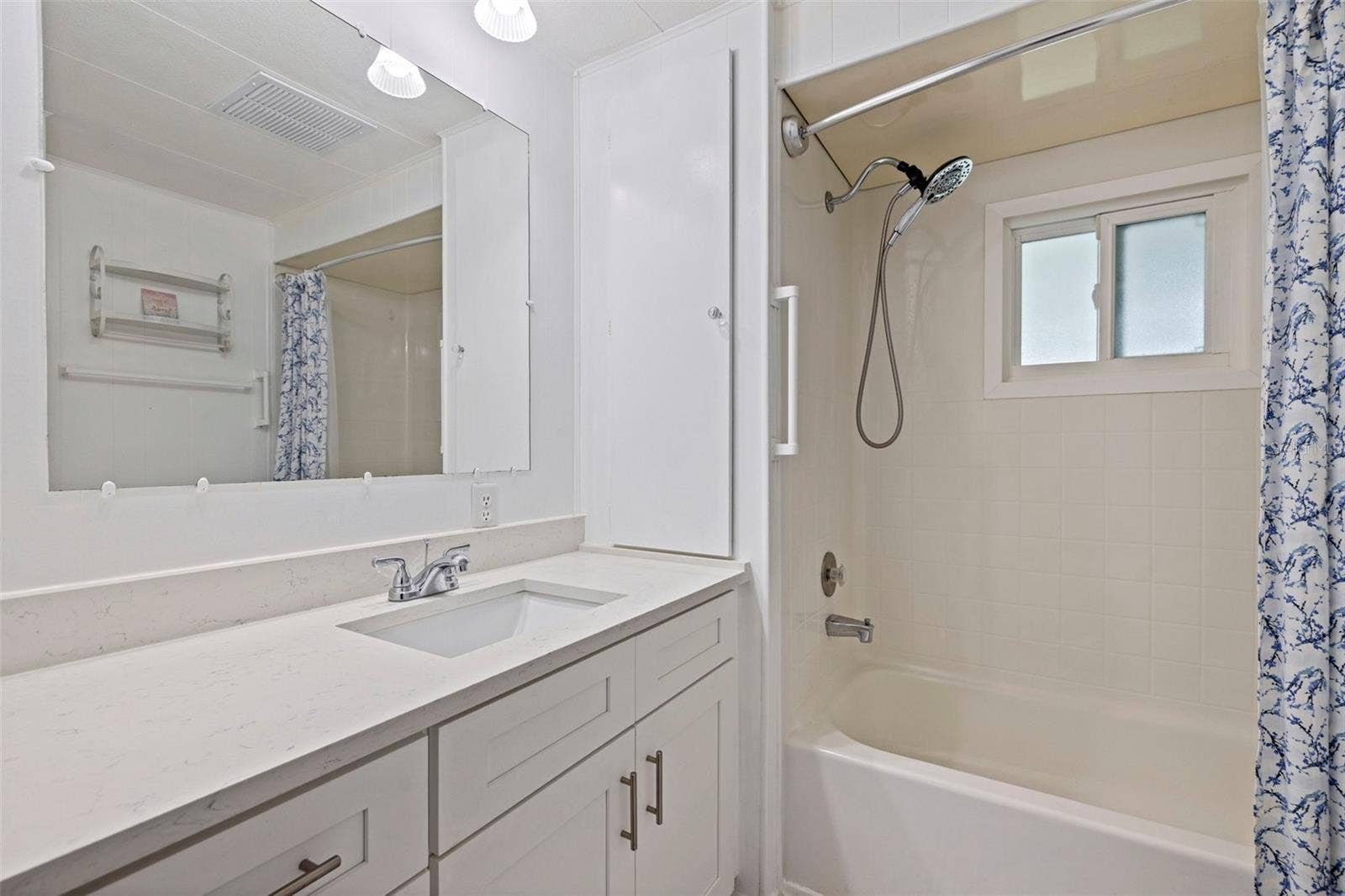 678 MOUNT MADISON AVENUE NE, #661, St Petersburg, FL 33702 678 MOUNT MADISON AVENUE NE, #661, St Petersburg, FL 33702