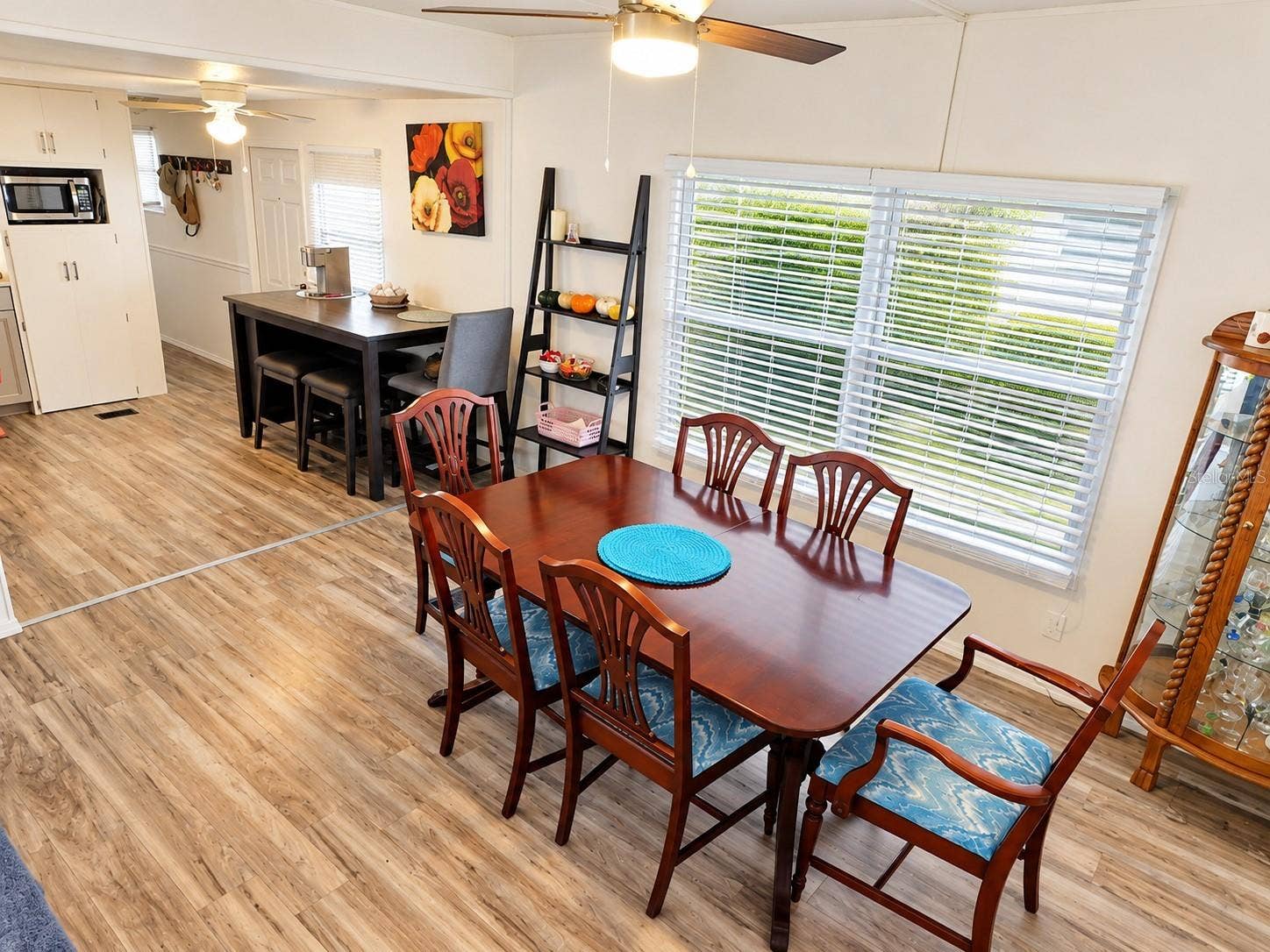 37332 SANDRA AVENUE, Zephyrhills, FL 33542 37332 SANDRA AVENUE, Zephyrhills, FL 33542