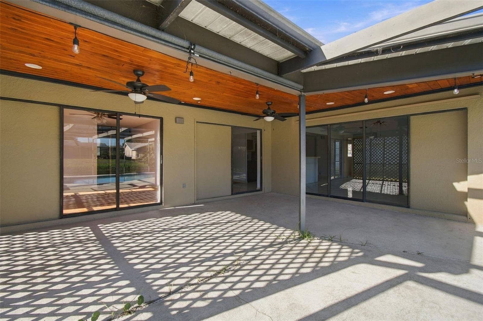 10843 HARBORSIDE DRIVE, Largo, FL 33773 10843 HARBORSIDE DRIVE, Largo, FL 33773
