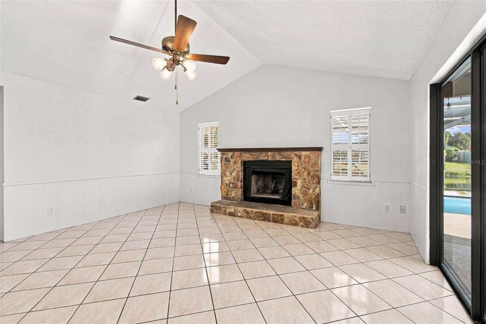 10843 HARBORSIDE DRIVE, Largo, FL 33773 10843 HARBORSIDE DRIVE, Largo, FL 33773