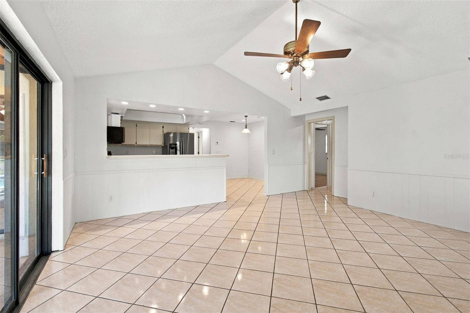 10843 HARBORSIDE DRIVE, Largo, FL 33773 10843 HARBORSIDE DRIVE, Largo, FL 33773