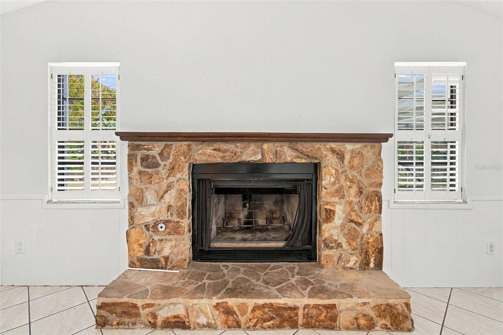 10843 HARBORSIDE DRIVE, Largo, FL 33773 10843 HARBORSIDE DRIVE, Largo, FL 33773