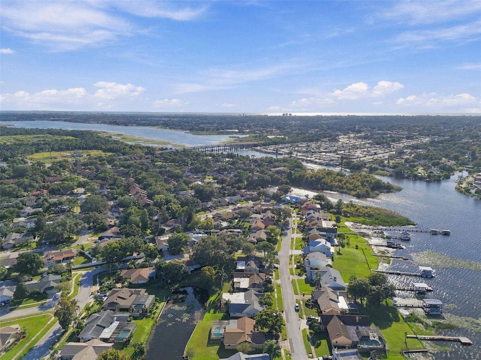 10843 HARBORSIDE DRIVE, Largo, FL 33773 10843 HARBORSIDE DRIVE, Largo, FL 33773