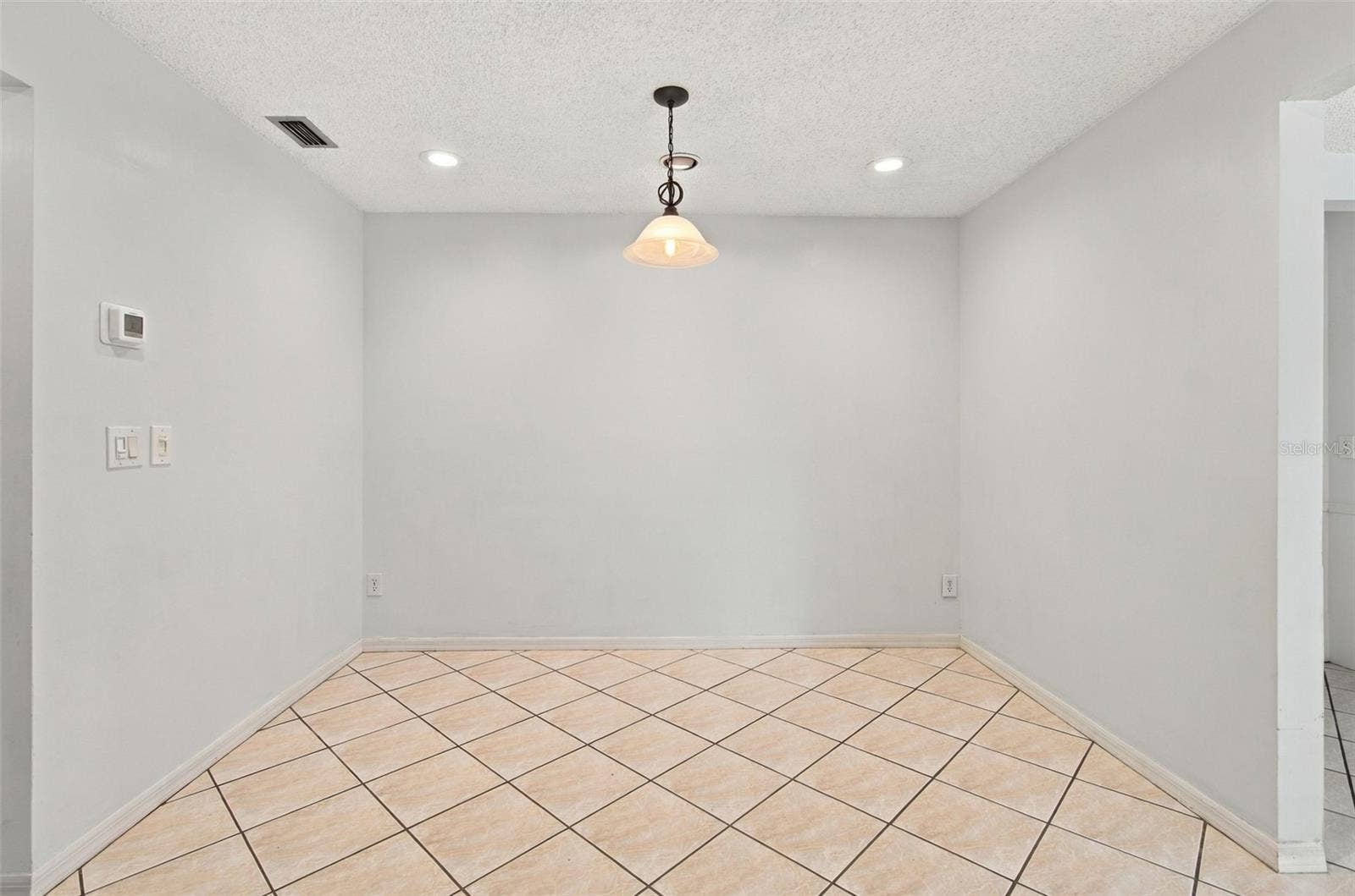 10843 HARBORSIDE DRIVE, Largo, FL 33773 10843 HARBORSIDE DRIVE, Largo, FL 33773