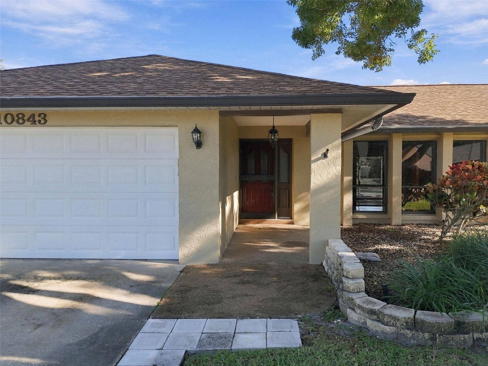 10843 HARBORSIDE DRIVE, Largo, FL 33773 10843 HARBORSIDE DRIVE, Largo, FL 33773