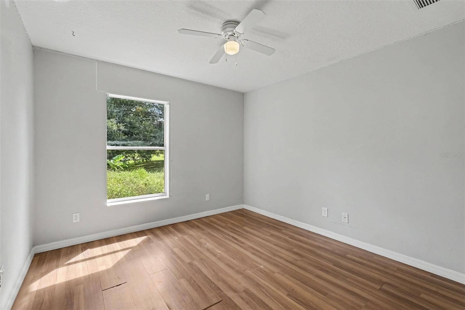 1160 SE TIGER STREET, Palm Bay, FL 32909 1160 SE TIGER STREET, Palm Bay, FL 32909