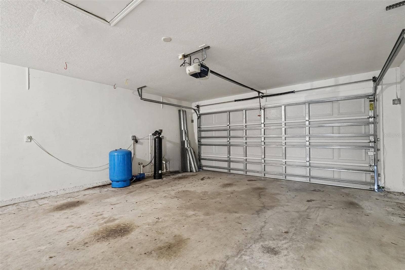 1160 SE TIGER STREET, Palm Bay, FL 32909 1160 SE TIGER STREET, Palm Bay, FL 32909