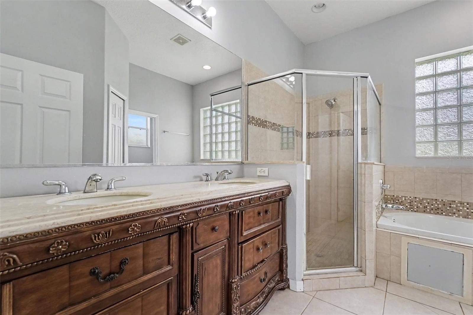1160 SE TIGER STREET, Palm Bay, FL 32909 1160 SE TIGER STREET, Palm Bay, FL 32909