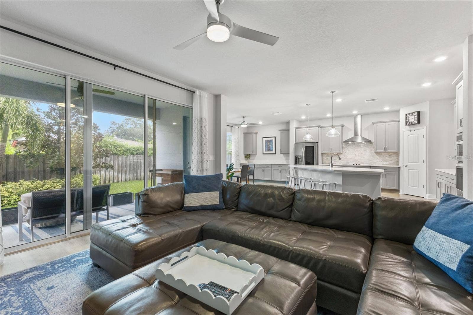 4009 W CARMEN STREET, Tampa, FL 33609 great room
