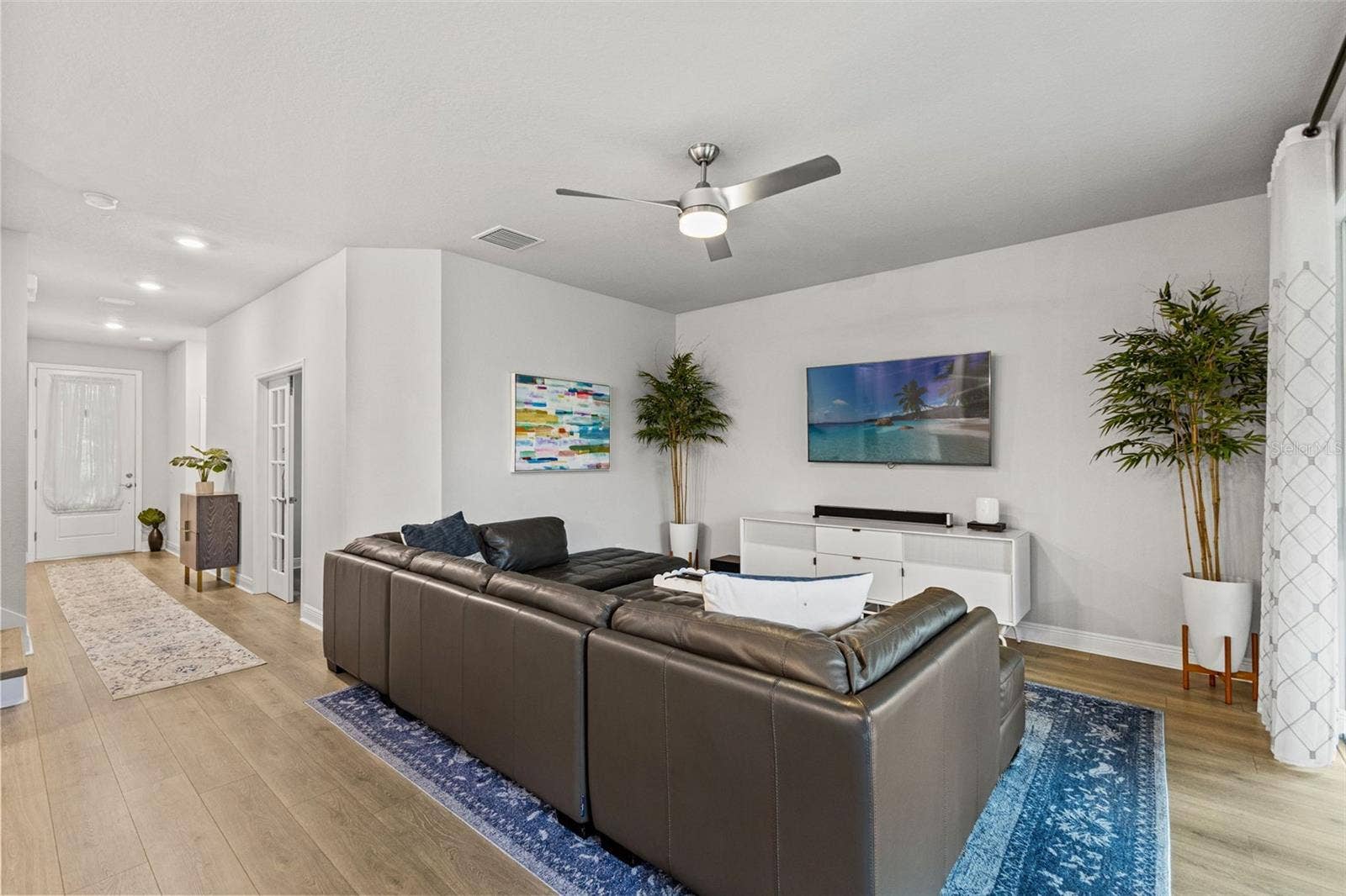 4009 W CARMEN STREET, Tampa, FL 33609 open floor plan