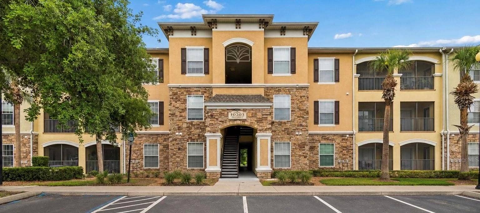10203 COURTNEY PALMS BOULEVARD, #202, Tampa, FL 33619 10203 COURTNEY PALMS BOULEVARD, #202, Tampa, FL 33619