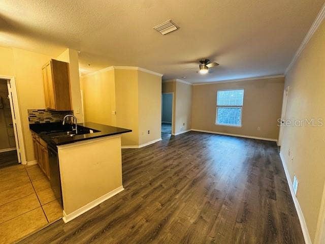 10203 COURTNEY PALMS BOULEVARD, #202, Tampa, FL 33619 10203 COURTNEY PALMS BOULEVARD, #202, Tampa, FL 33619