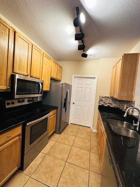 10203 COURTNEY PALMS BOULEVARD, #202, Tampa, FL 33619 10203 COURTNEY PALMS BOULEVARD, #202, Tampa, FL 33619