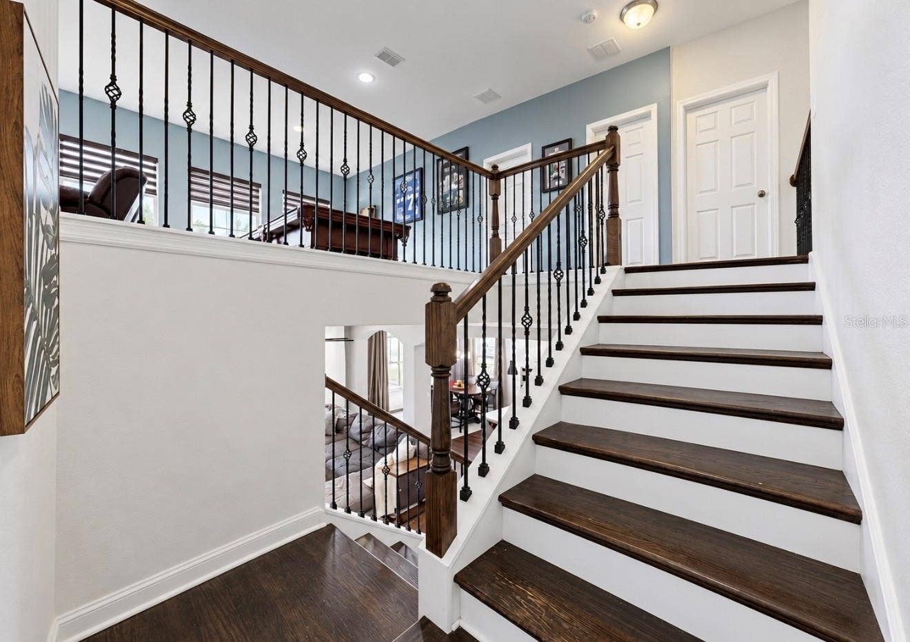 10411 CARDERA DRIVE, Riverview, FL 33578 WOOD SWITCHBACK STAIR CASE CUSTOM SPINDLES