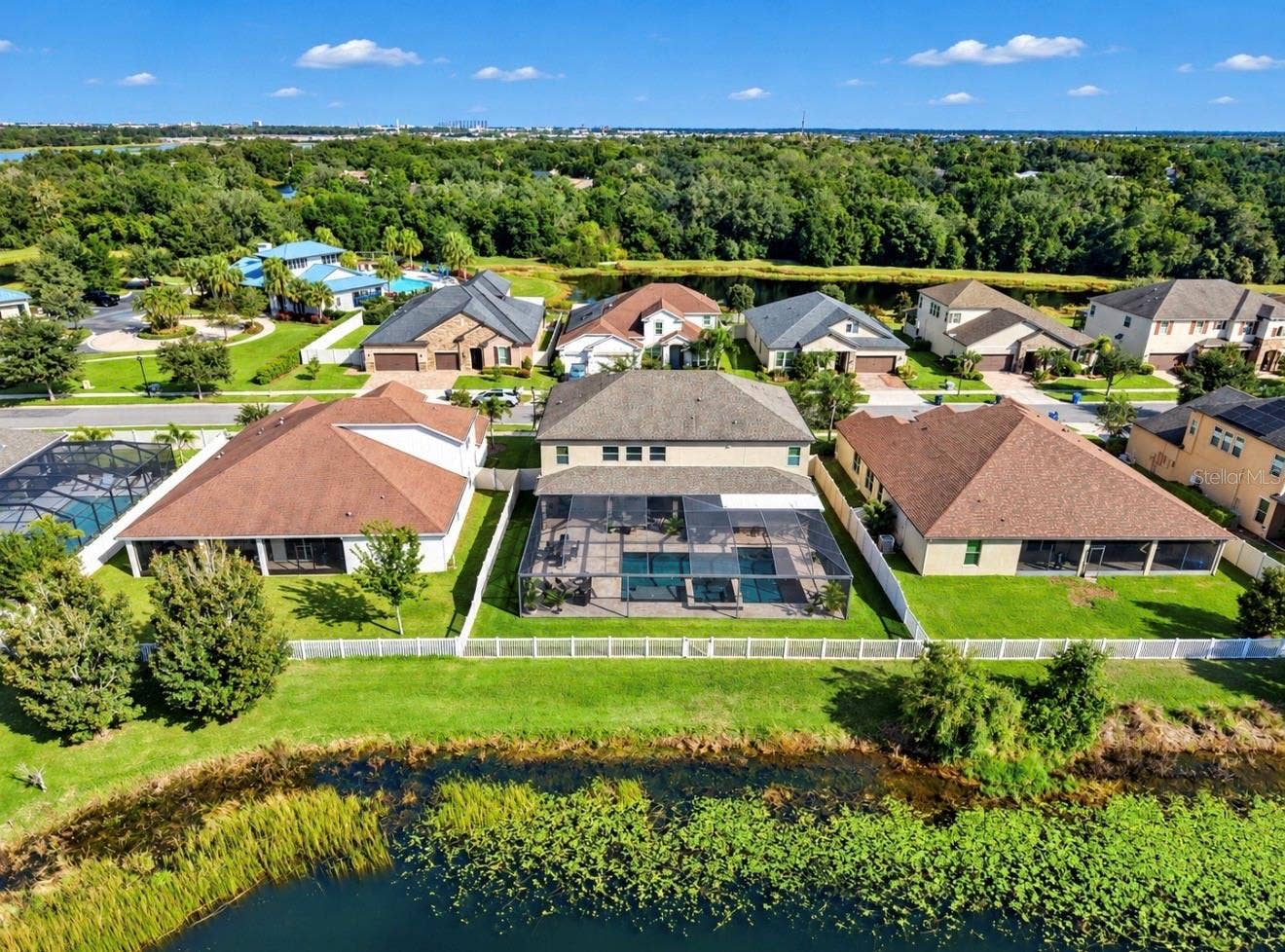 10411 CARDERA DRIVE, Riverview, FL 33578 YOUR DREAM HOME!