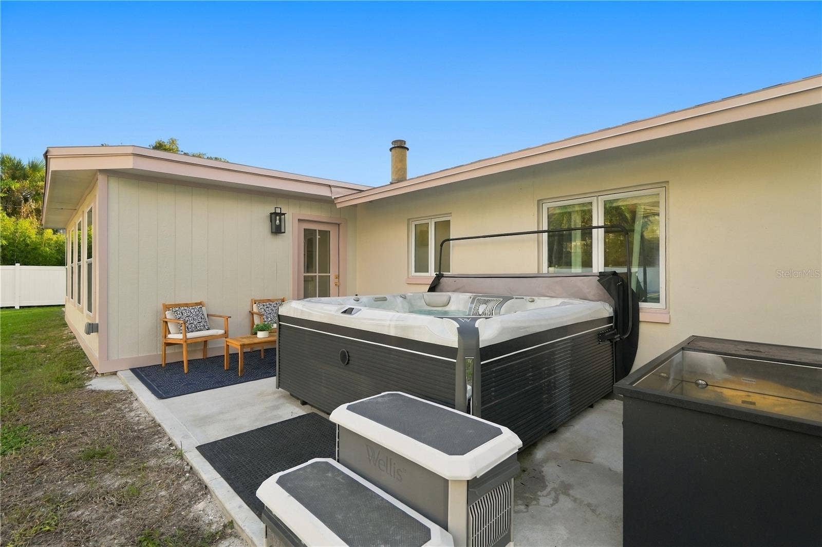 107 PETERSON LANE, Palm Harbor, FL 34683 107 PETERSON LANE, Palm Harbor, FL 34683