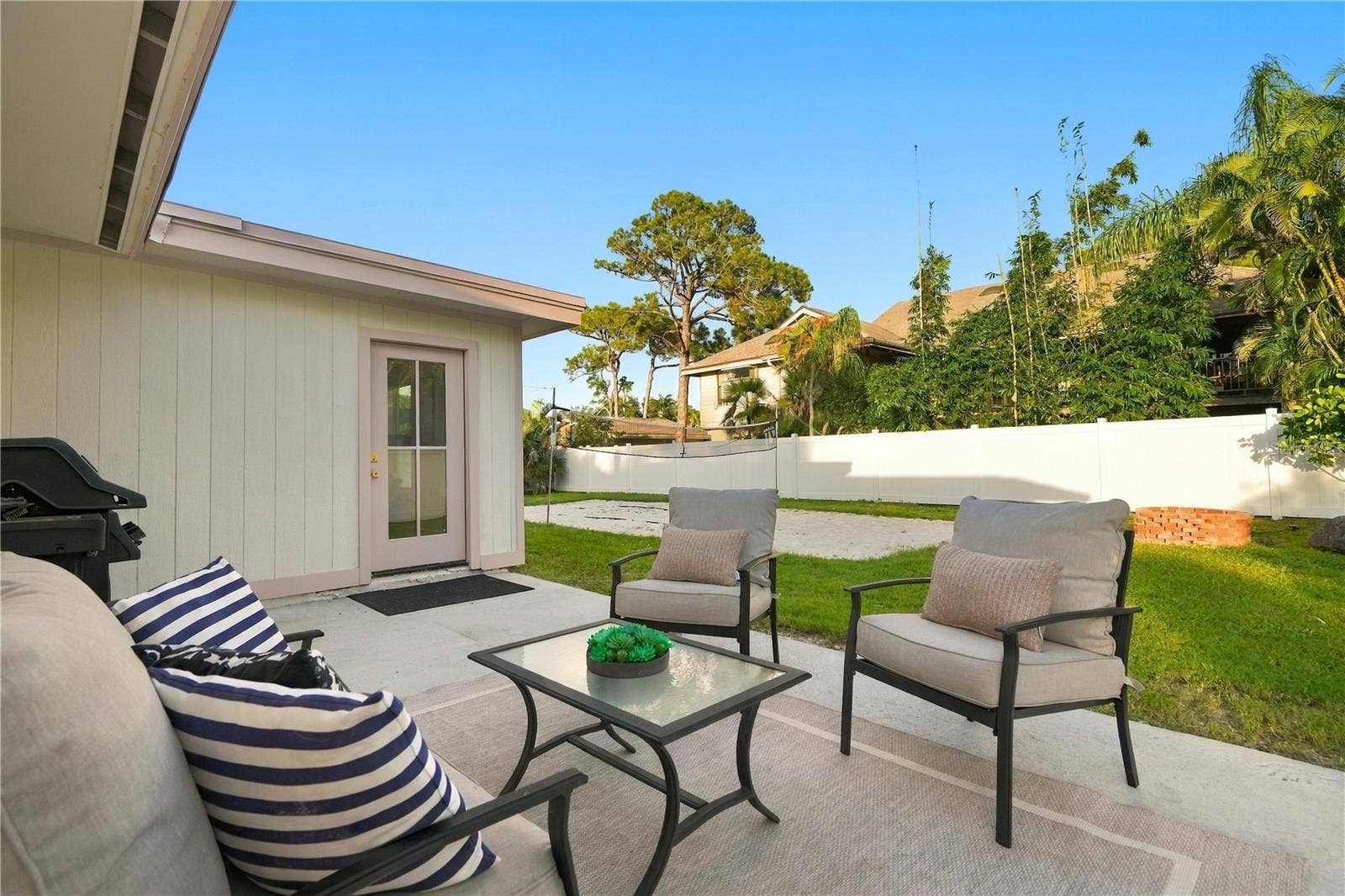 107 PETERSON LANE, Palm Harbor, FL 34683 107 PETERSON LANE, Palm Harbor, FL 34683