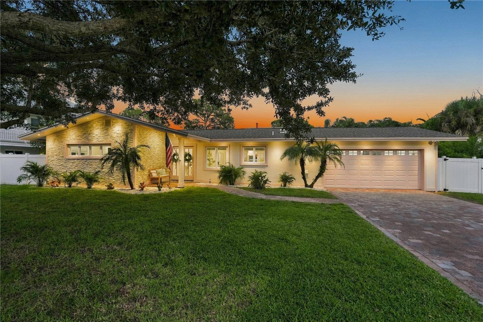 107 PETERSON LANE, Palm Harbor, FL 34683 107 PETERSON LANE, Palm Harbor, FL 34683