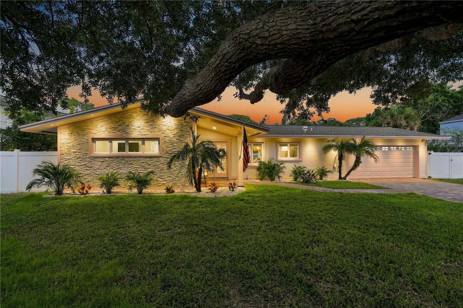 107 PETERSON LANE, Palm Harbor, FL 34683 107 PETERSON LANE, Palm Harbor, FL 34683