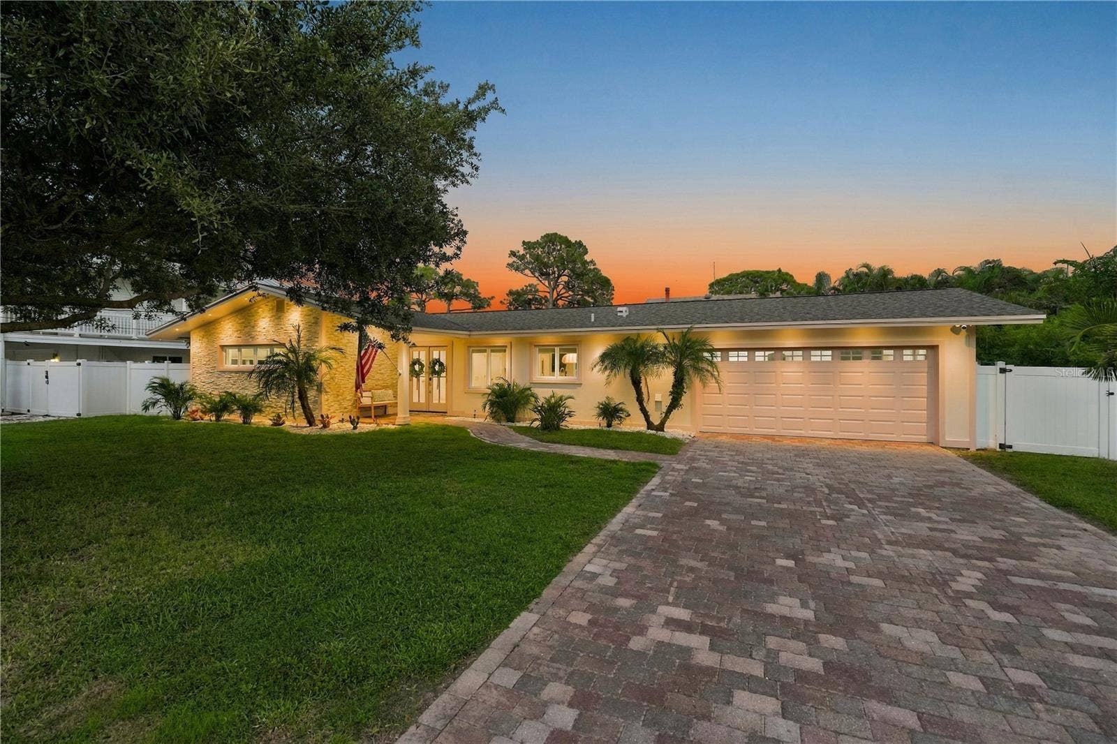 107 PETERSON LANE, Palm Harbor, FL 34683 107 PETERSON LANE, Palm Harbor, FL 34683