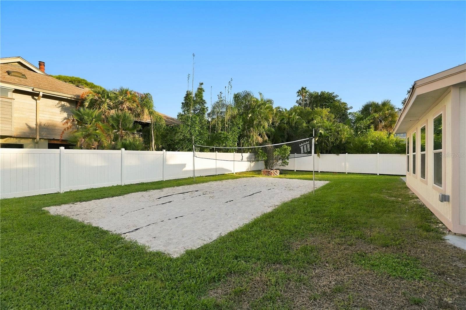 107 PETERSON LANE, Palm Harbor, FL 34683 107 PETERSON LANE, Palm Harbor, FL 34683
