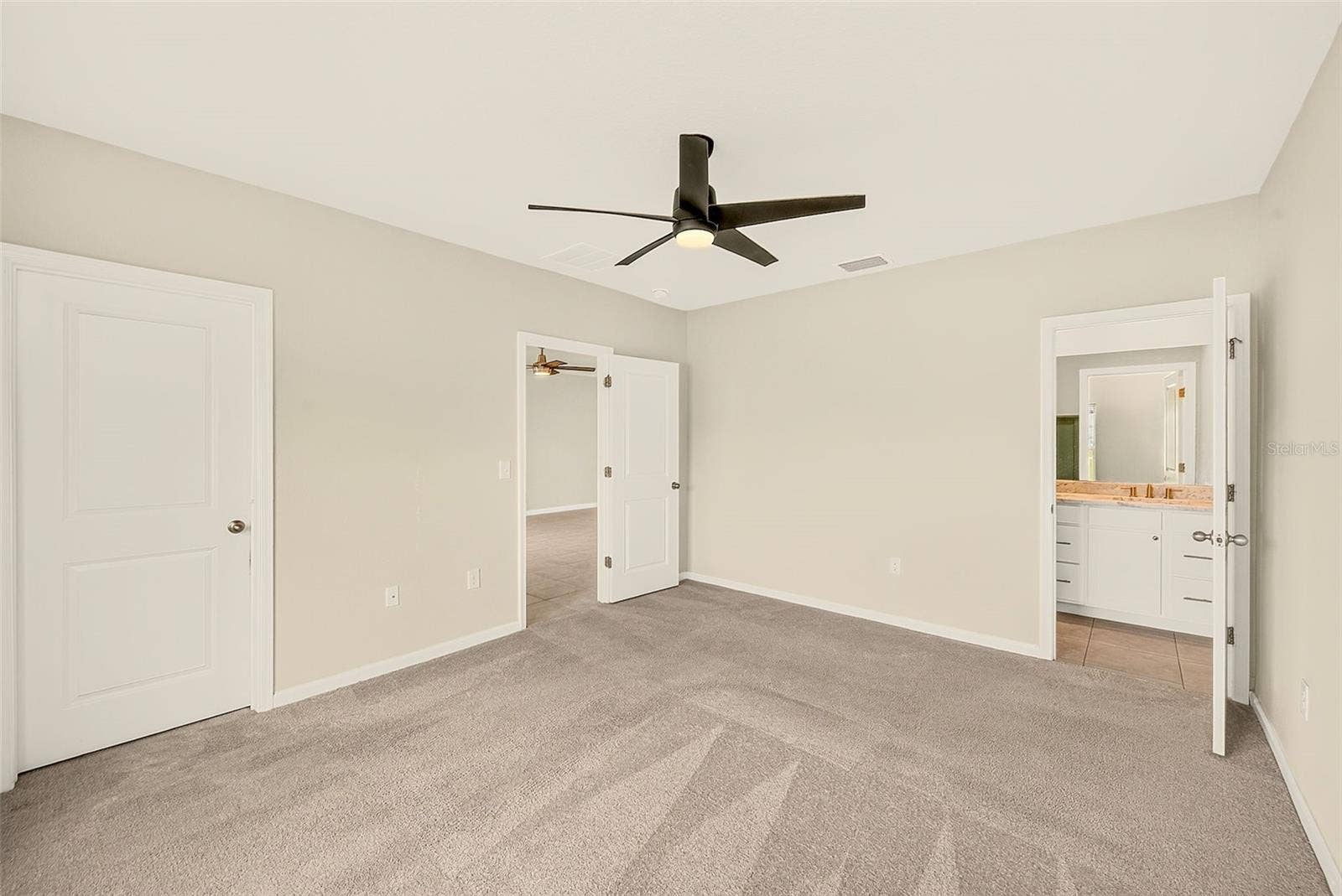 MASTER SUITE
