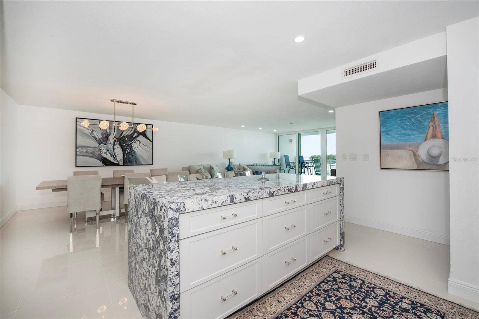 675 S GULFVIEW BOULEVARD, #704, Clearwater, FL 33767 Kitchen and Large Dining Area seats 8