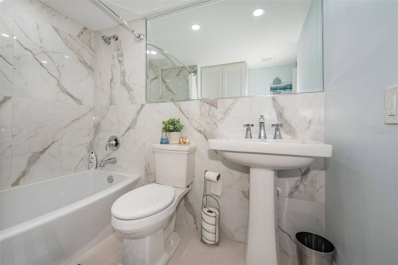 675 S GULFVIEW BOULEVARD, #704, Clearwater, FL 33767 675 S GULFVIEW BOULEVARD, #704, Clearwater, FL 33767