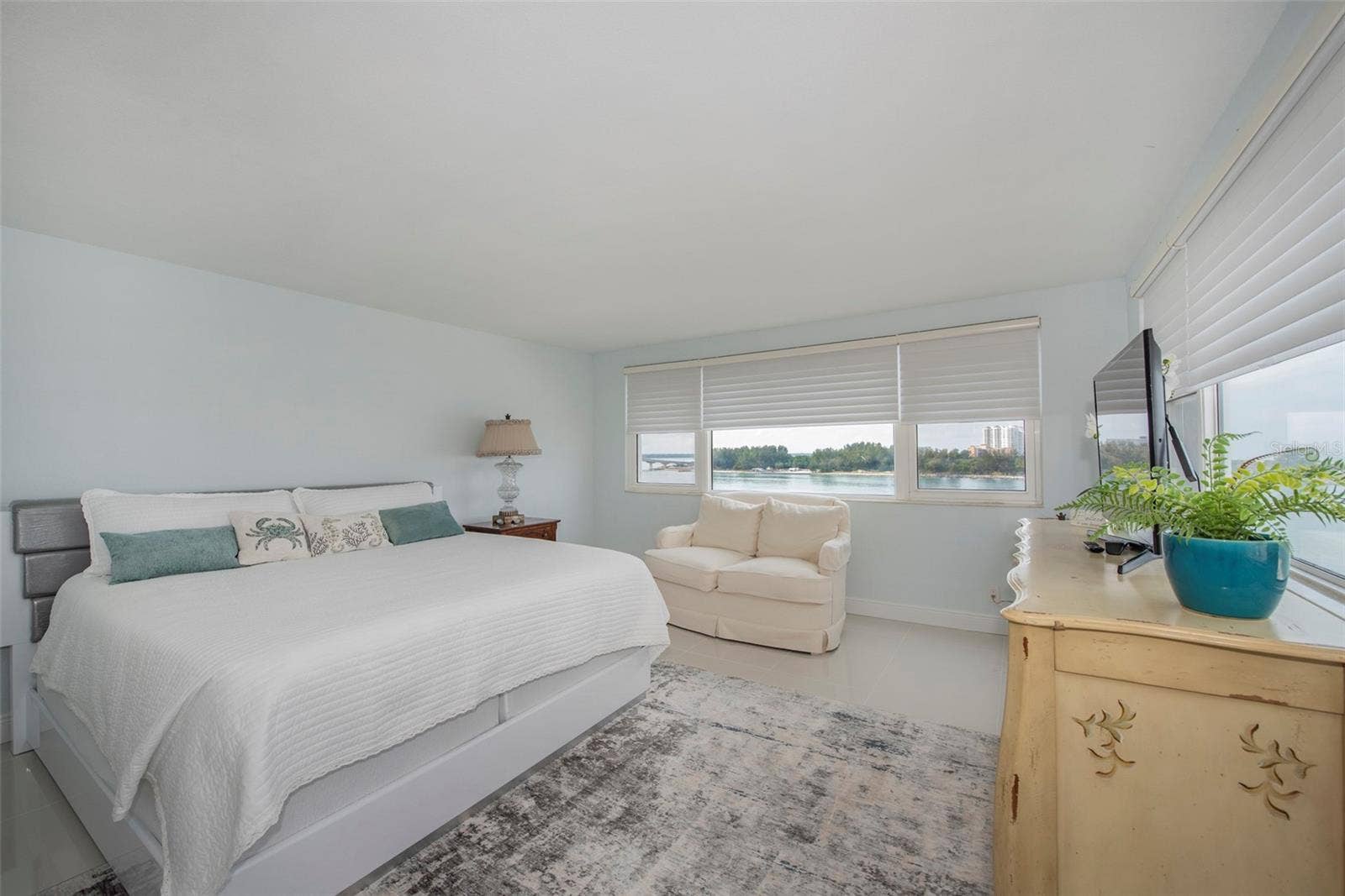 675 S GULFVIEW BOULEVARD, #704, Clearwater, FL 33767 675 S GULFVIEW BOULEVARD, #704, Clearwater, FL 33767