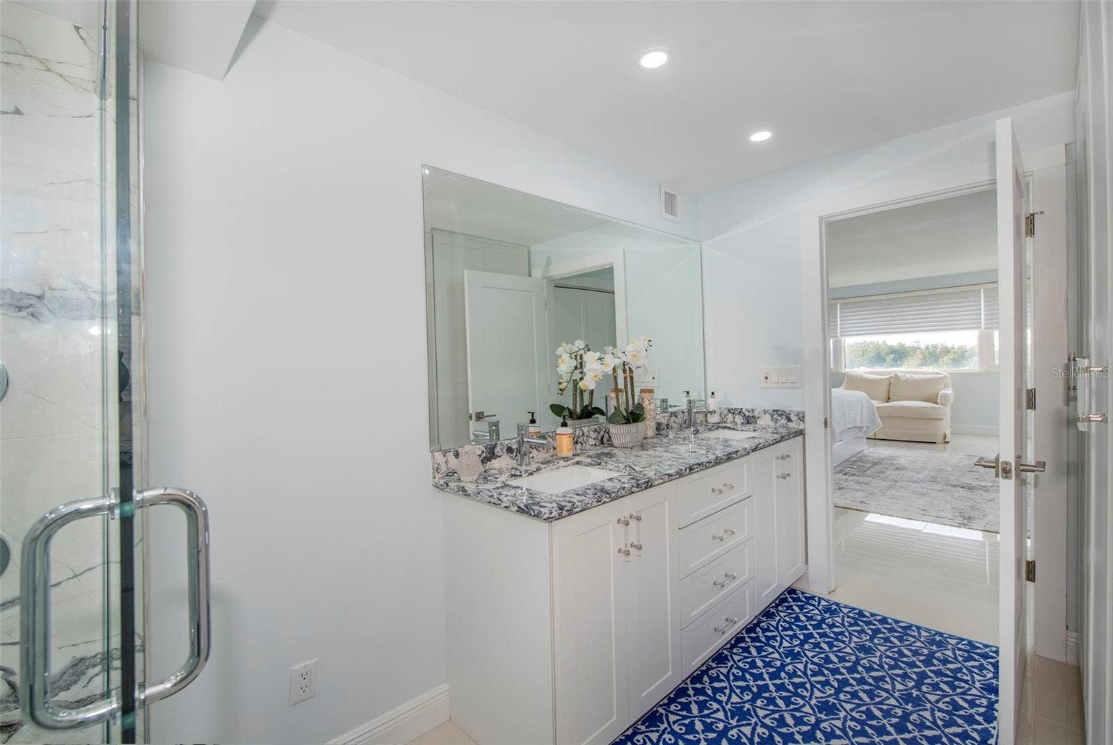 675 S GULFVIEW BOULEVARD, #704, Clearwater, FL 33767 DOUBLE SINKS PRIMARY
