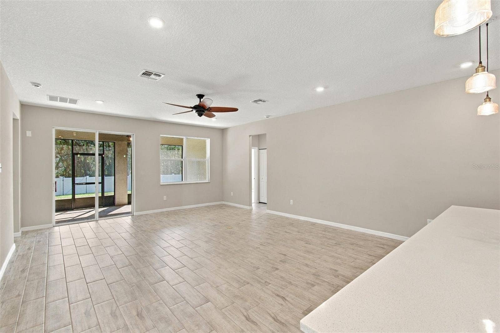 12417 BRICK COBBLESTONE DRIVE, Riverview, FL 33579 Living Room with ceiling fan