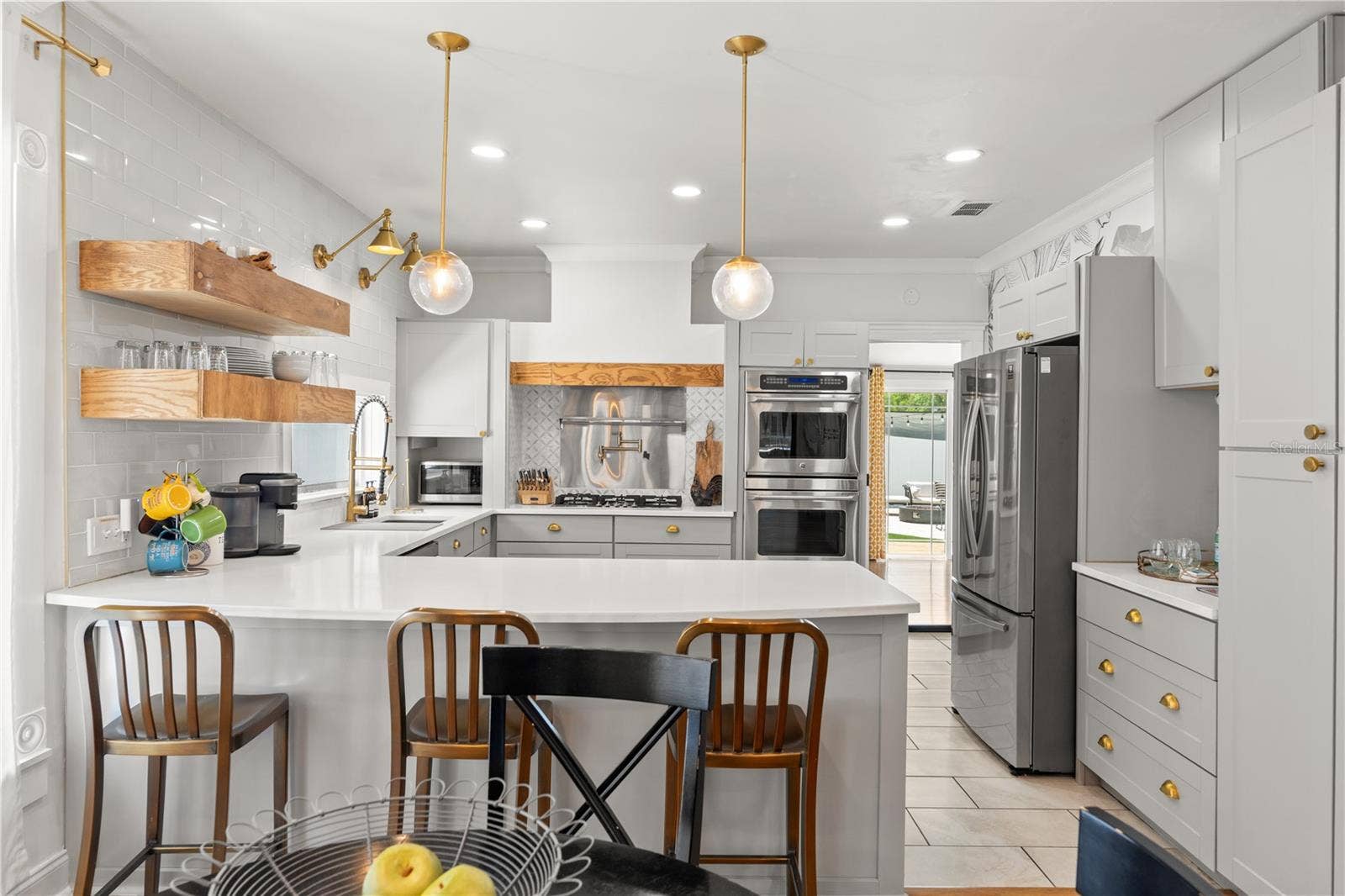 324 W HAYA STREET, Tampa, FL 33603 Kitchen