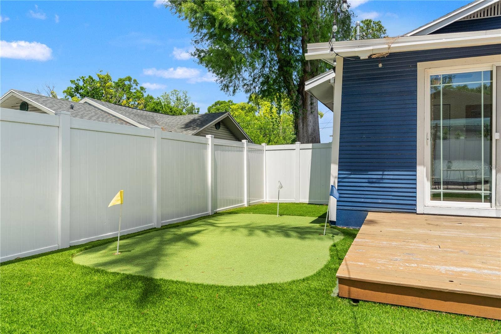 324 W HAYA STREET, Tampa, FL 33603 Putting Green