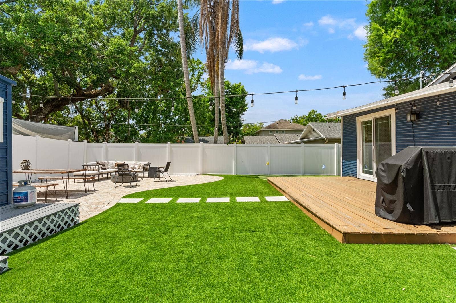 324 W HAYA STREET, Tampa, FL 33603 324 W HAYA STREET, Tampa, FL 33603