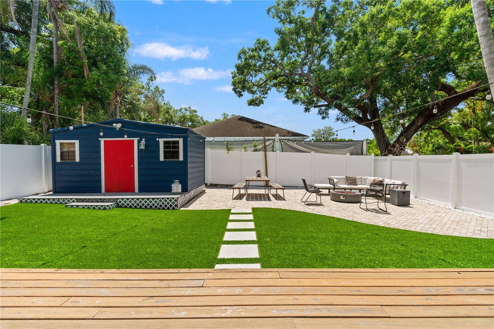 324 W HAYA STREET, Tampa, FL 33603 Backyard with shed & turf