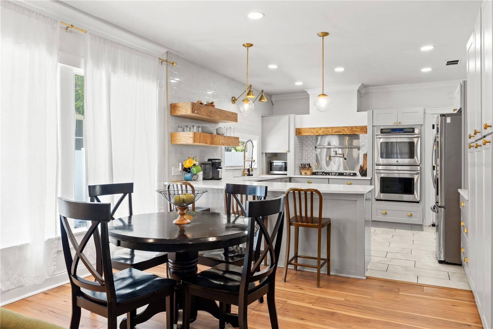 324 W HAYA STREET, Tampa, FL 33603 Dining / Kitchen