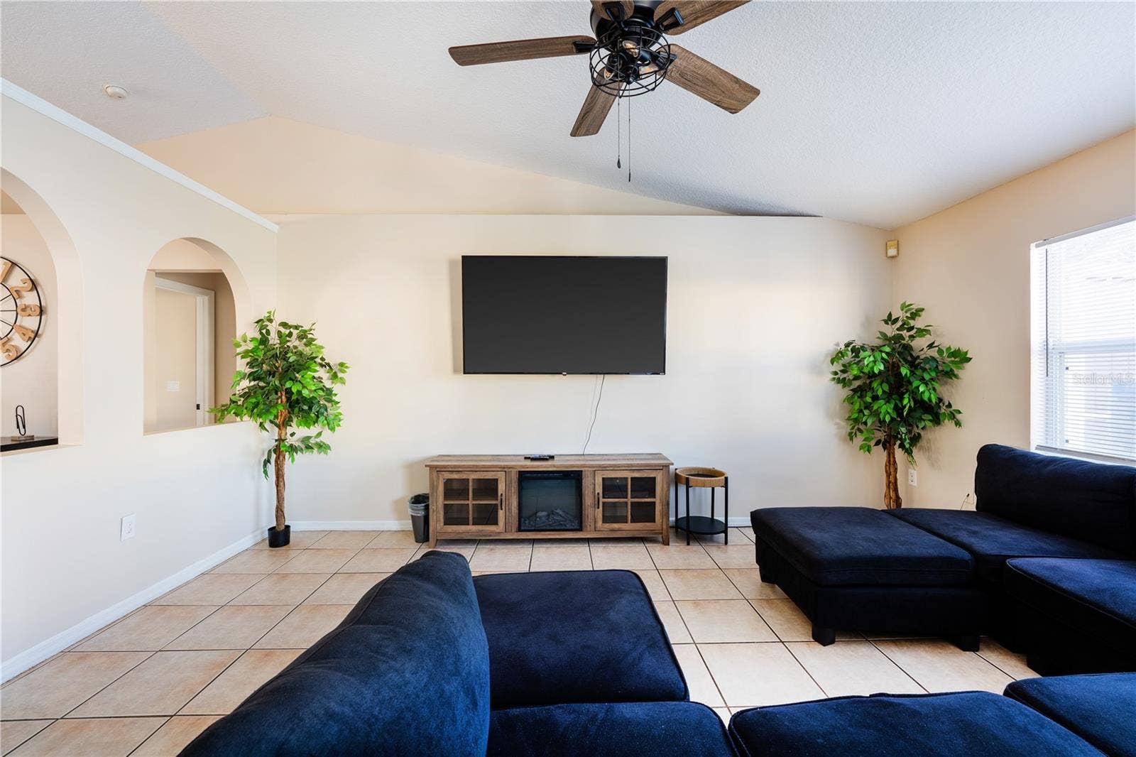 331 MARQUEE DRIVE DRIVE, Kissimmee, FL 34758