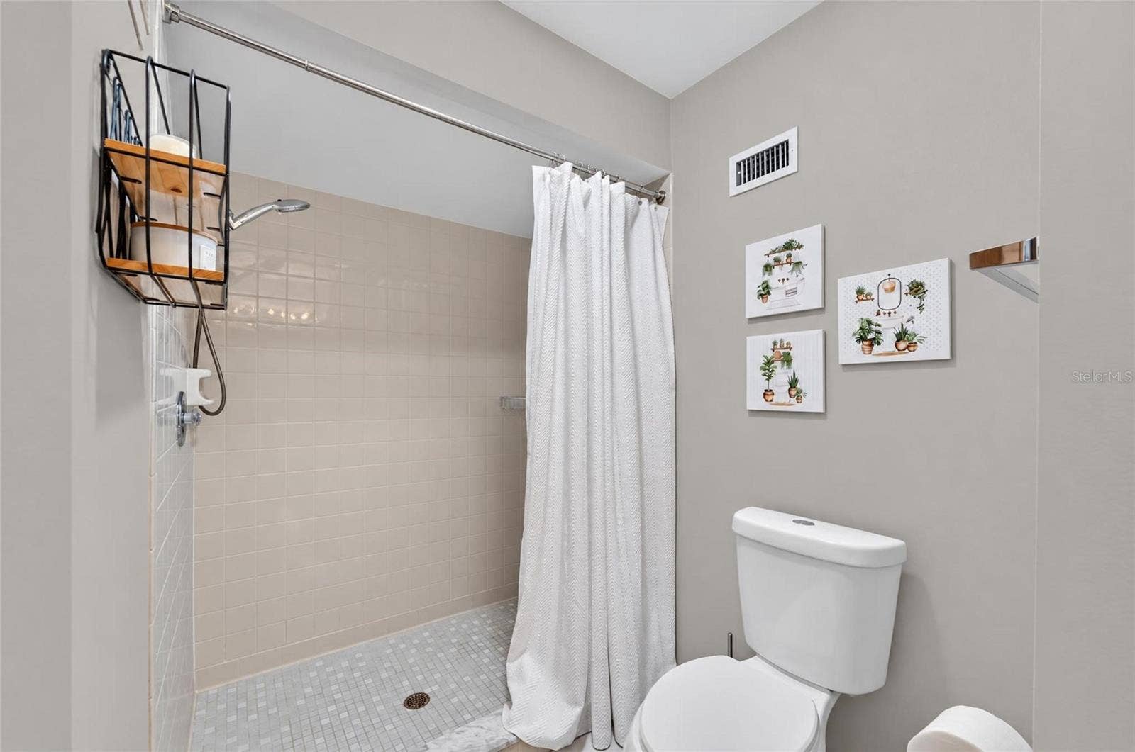 16216 RAMBLING VINE DRIVE W, Tampa, FL 33624 16216 RAMBLING VINE DRIVE W, Tampa, FL 33624