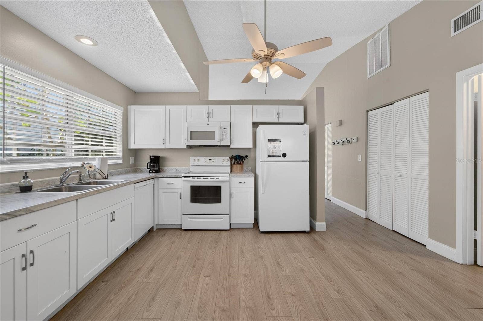 16216 RAMBLING VINE DRIVE W, Tampa, FL 33624 16216 RAMBLING VINE DRIVE W, Tampa, FL 33624