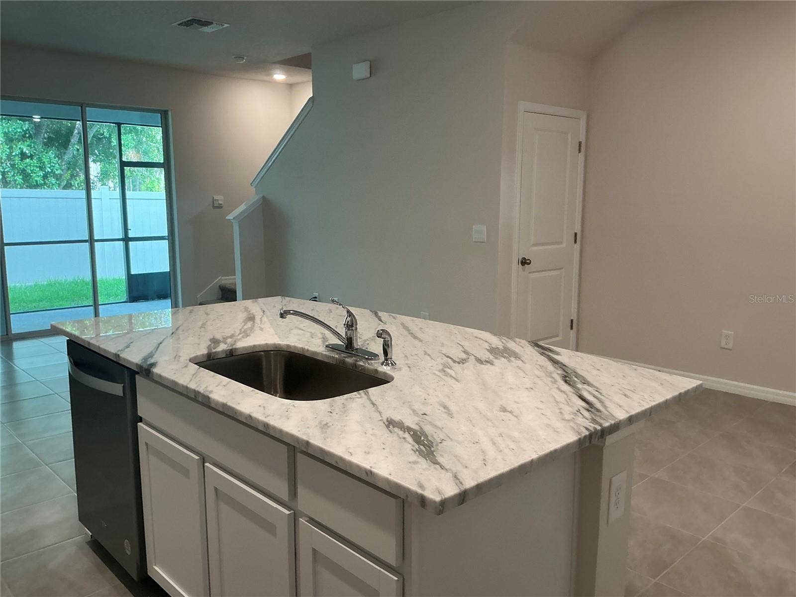 11961 HAMILTON AVENUE, Largo, FL 33774 11961 HAMILTON AVENUE, Largo, FL 33774