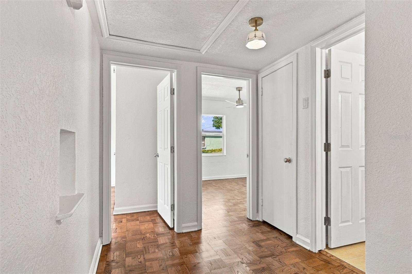 3615 EMERSON AVENUE S, St Petersburg, FL 33711 Hallway