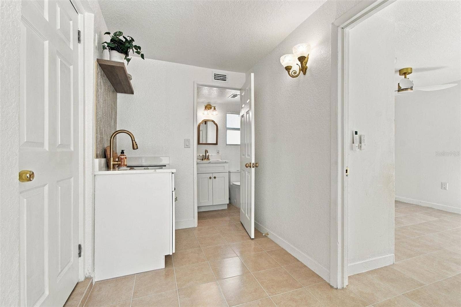 3615 EMERSON AVENUE S, St Petersburg, FL 33711 3615 EMERSON AVENUE S, St Petersburg, FL 33711