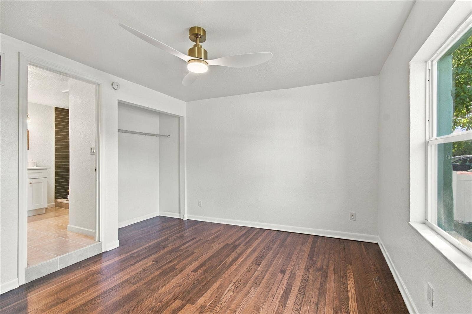 3615 EMERSON AVENUE S, St Petersburg, FL 33711 Primary bedroom