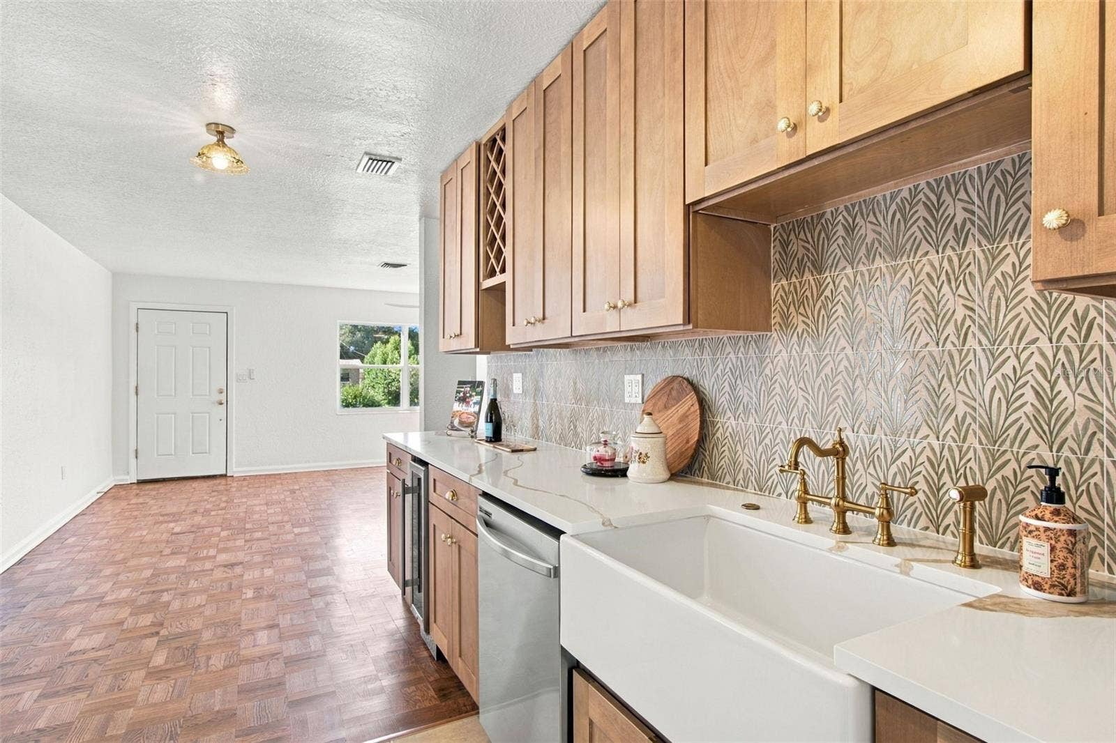 3615 EMERSON AVENUE S, St Petersburg, FL 33711 3615 EMERSON AVENUE S, St Petersburg, FL 33711