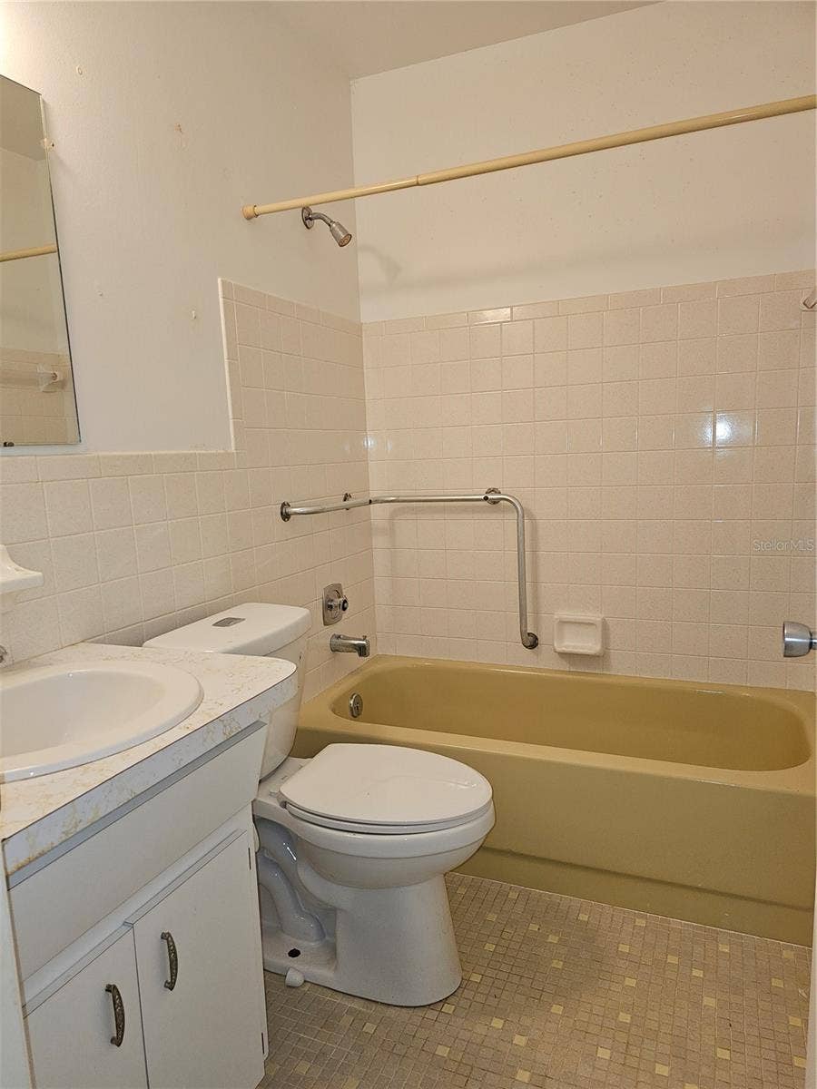 2386 SUMATRAN WAY, #44, Clearwater, FL 33763 2386 SUMATRAN WAY, #44, Clearwater, FL 33763