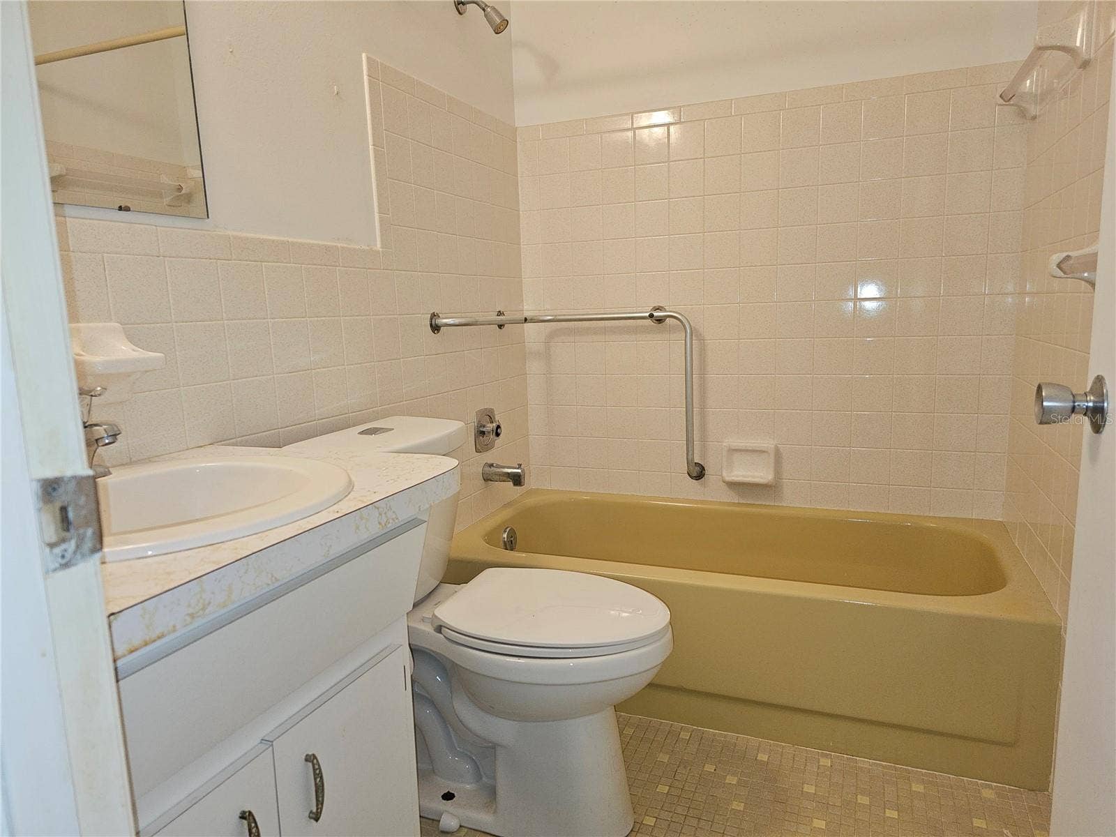 2386 SUMATRAN WAY, #44, Clearwater, FL 33763 2386 SUMATRAN WAY, #44, Clearwater, FL 33763
