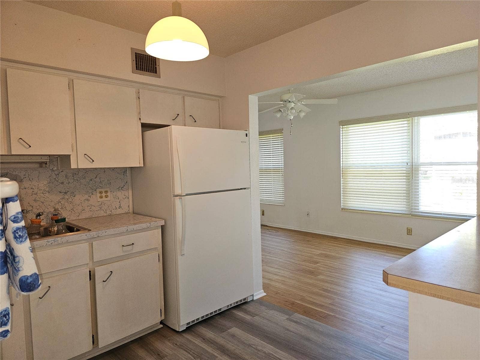 2386 SUMATRAN WAY, #44, Clearwater, FL 33763 2386 SUMATRAN WAY, #44, Clearwater, FL 33763