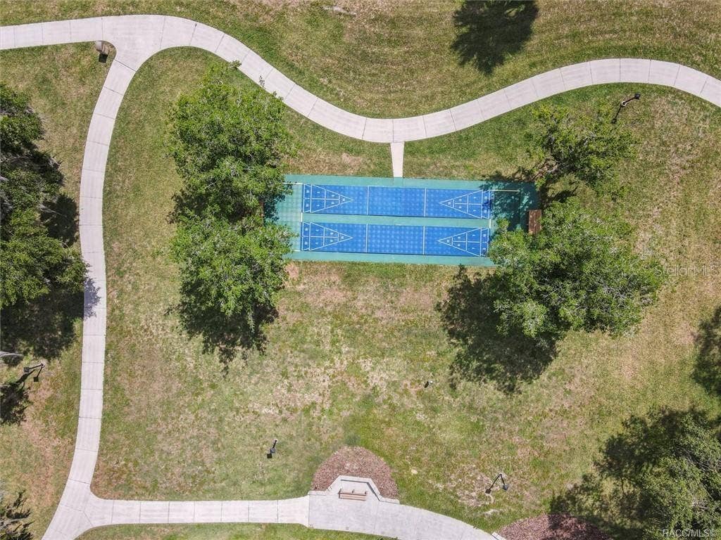 6268 W WESTON DRIVE, Crystal River, FL 34429 SHUFFLEBOARD COURTSLET THE GOOD TIMES ROLL! Enjoy friendly competition on the community's TWO SHUFFLEBOARD COURTS, surrounded by green space, mature shade trees & scenic walking paths!