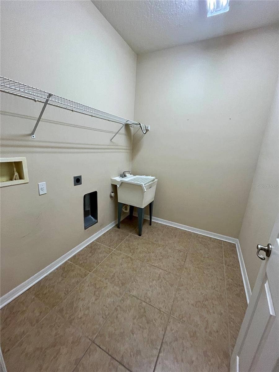 1040 ORCA COURT, Holiday, FL 34691 1040 ORCA COURT, Holiday, FL 34691